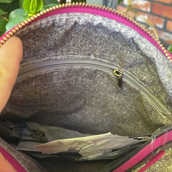 🎁 Beautiful Pink Crossbody bag - Picture 3 of 6